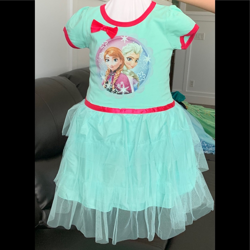Girl’s floral dress